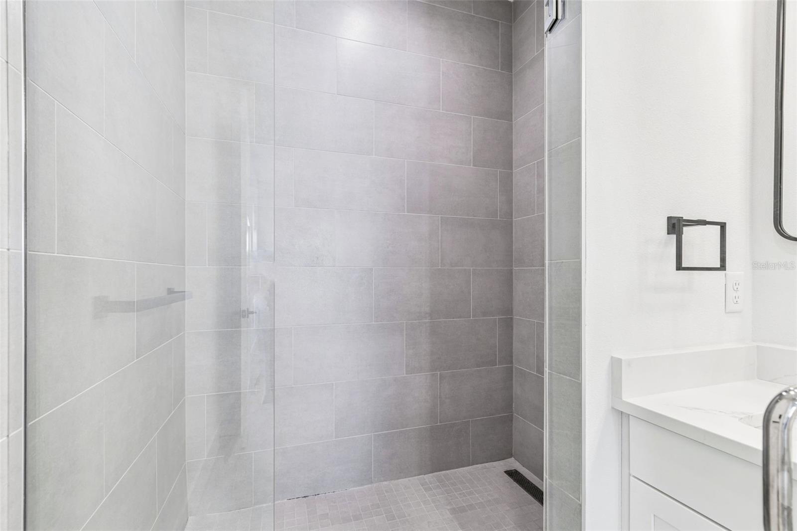 CANVAS WAD - Residential