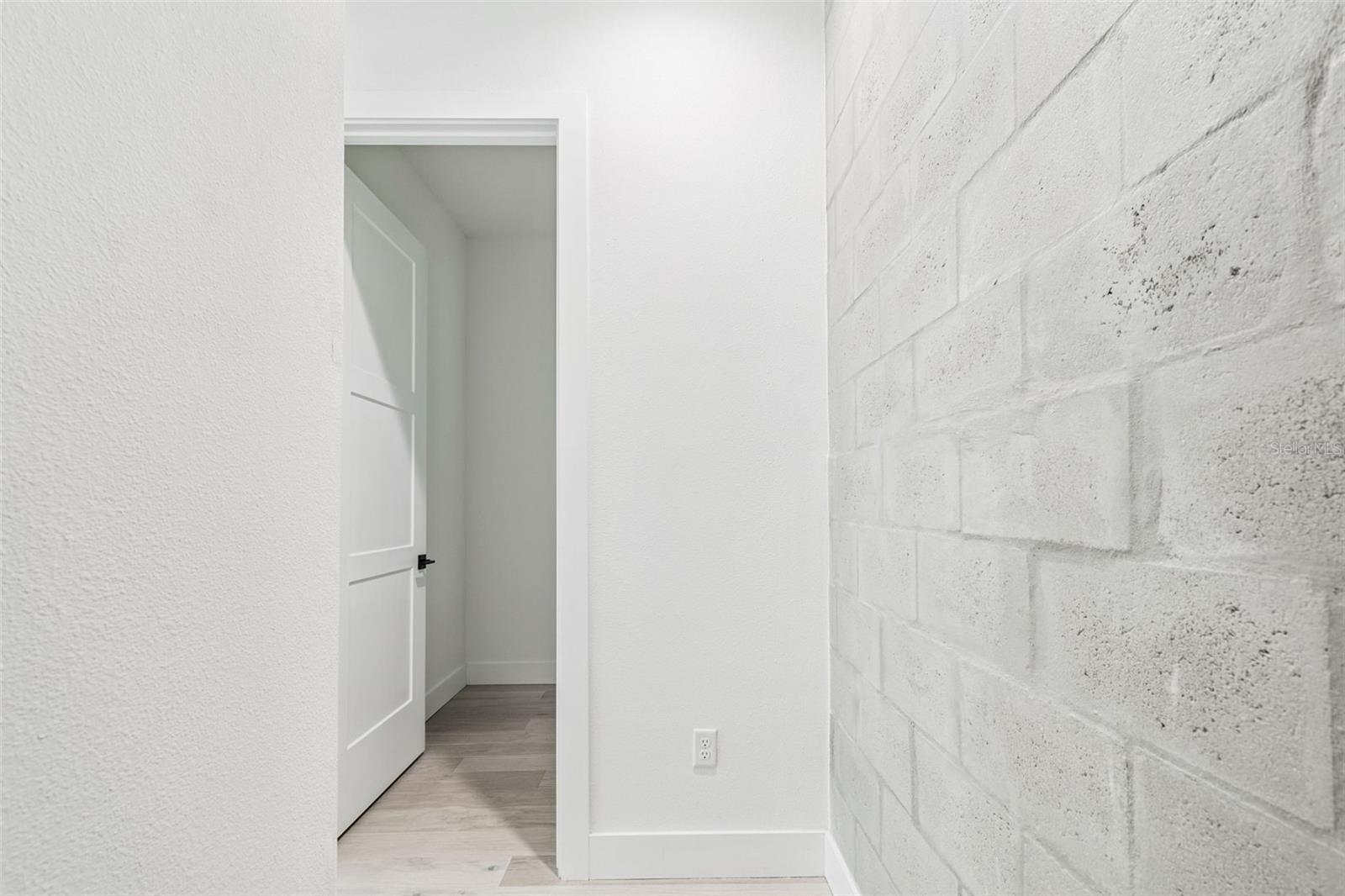 CANVAS WAD - Residential