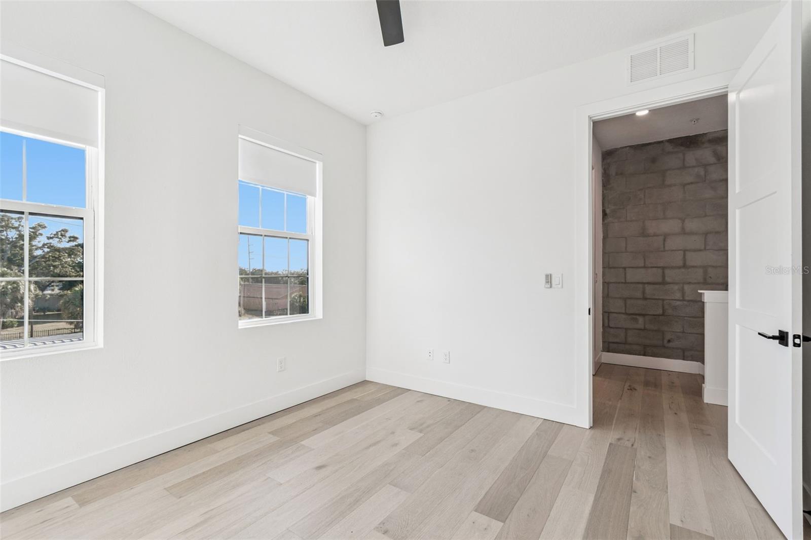 CANVAS WAD - Residential