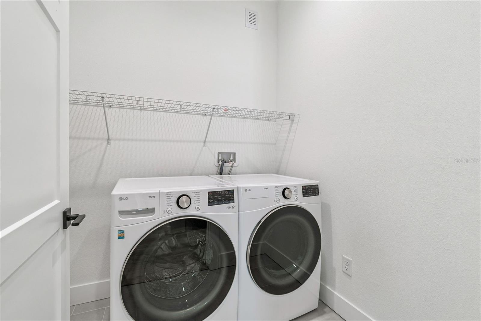 CANVAS WAD - Residential