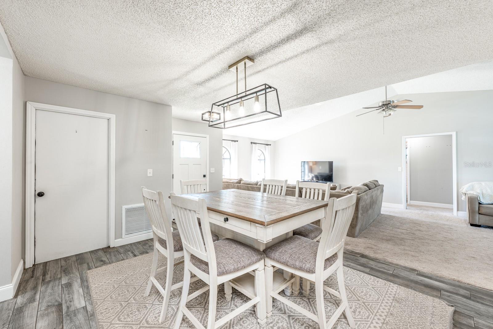 PINE CHASE ESTATES UNIT 1 - Residential