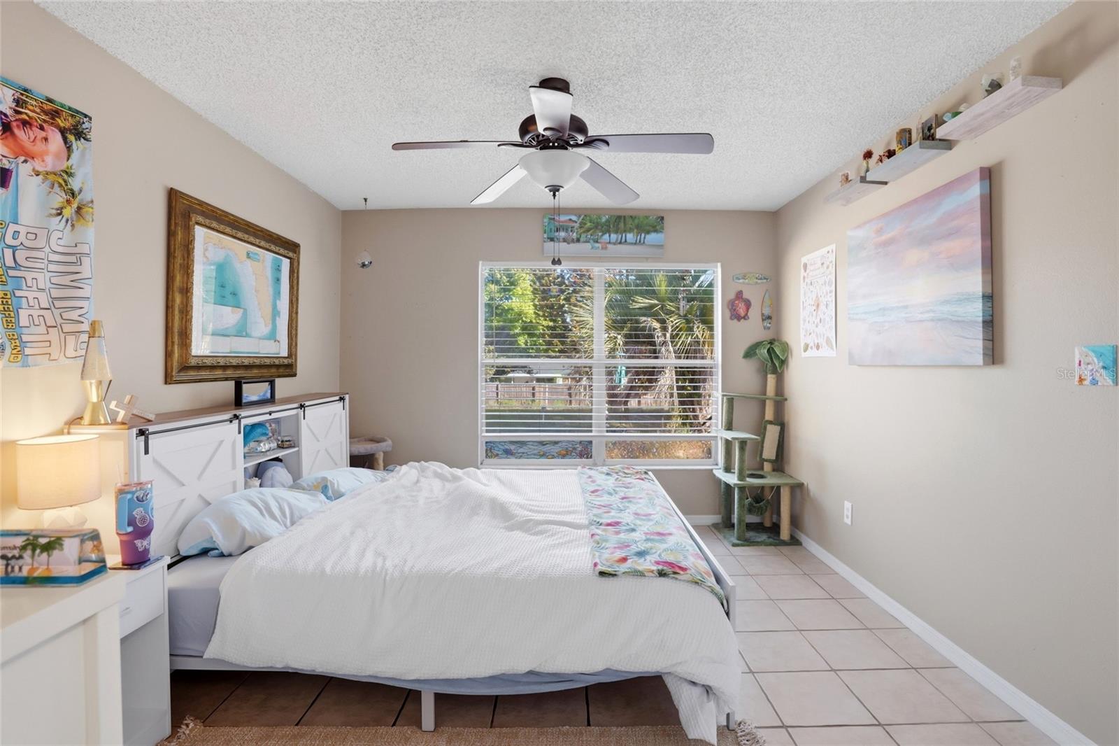 LAKE CRESCENT PINES - Residential