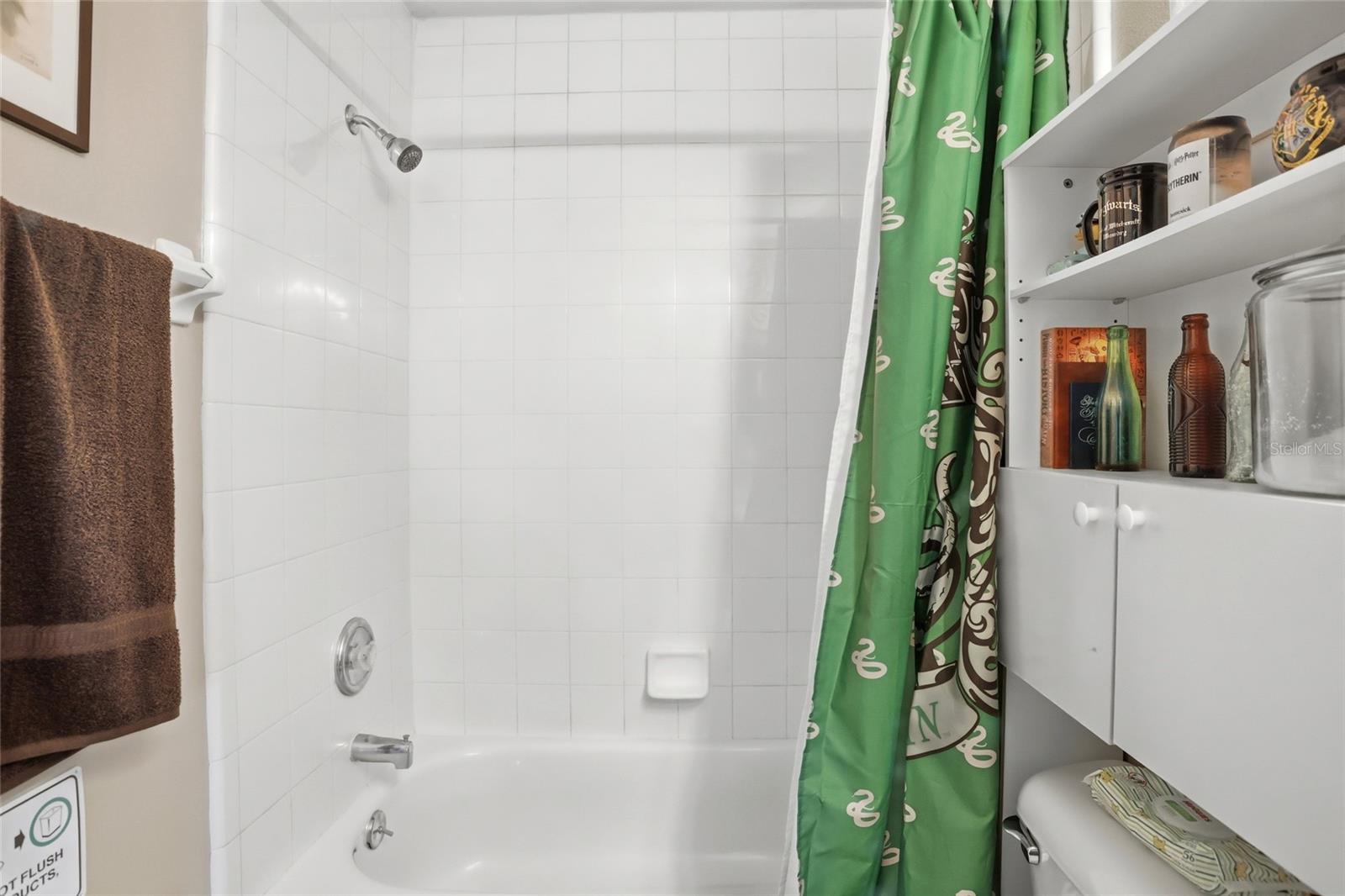 LAKE CRESCENT PINES - Residential