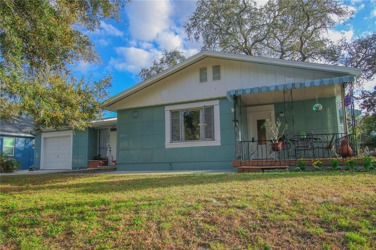 1011 E CRENSHAW STREET