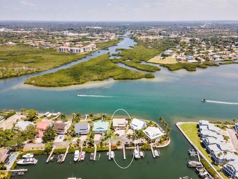 A home in SARASOTA