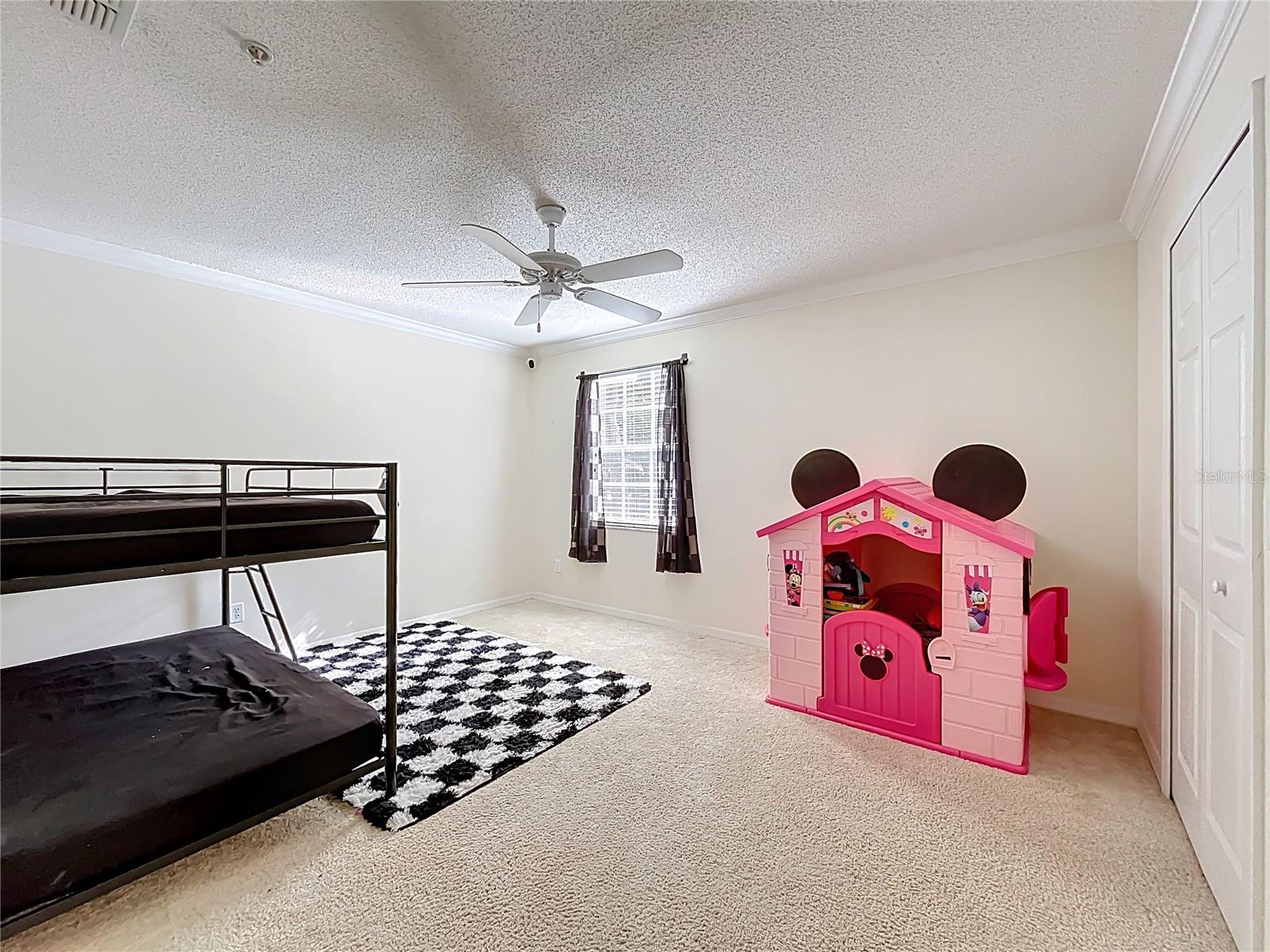 COACH HOMES AT ERROL PH 01 - Residential