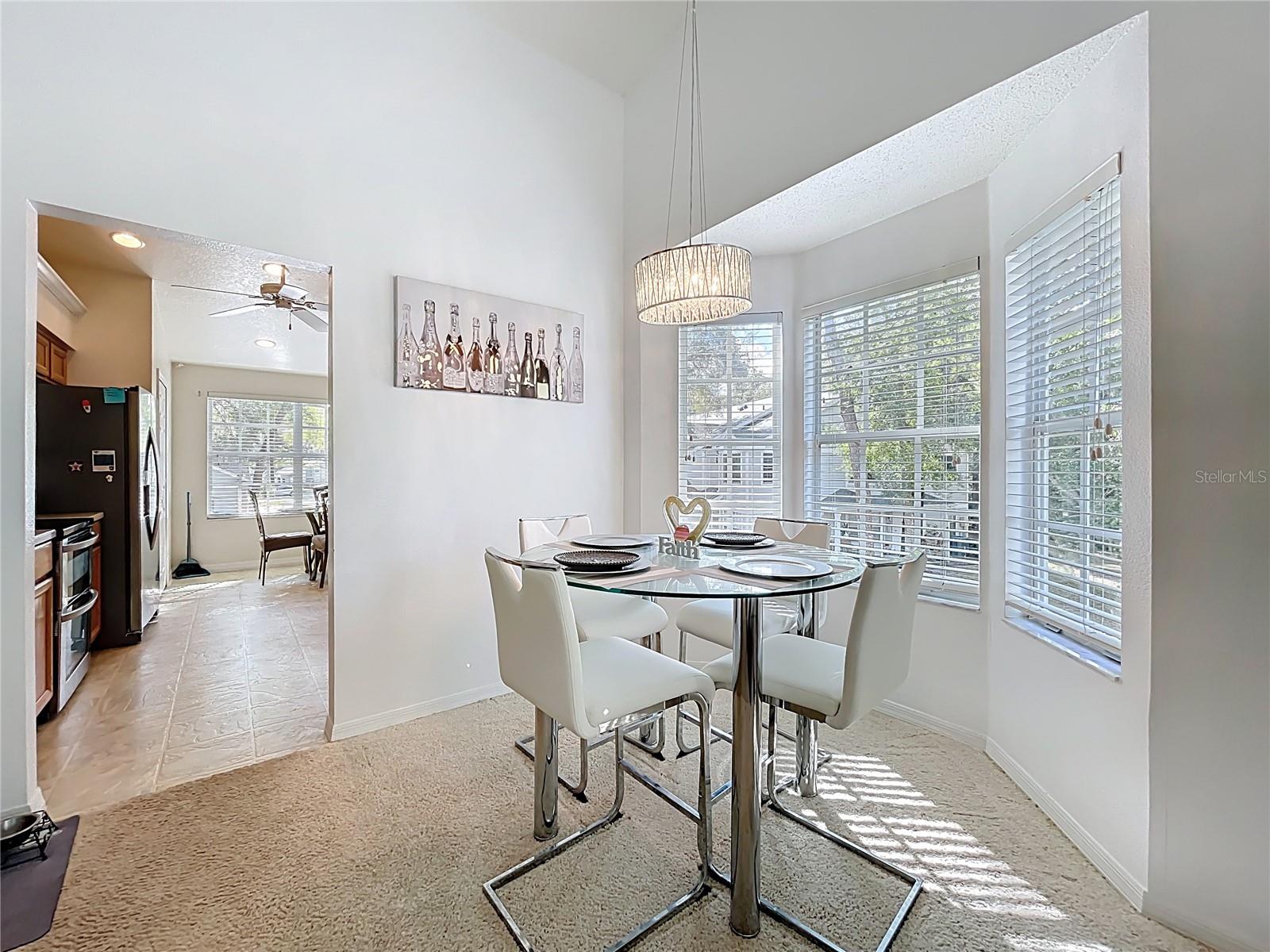 COACH HOMES AT ERROL PH 01 - Residential