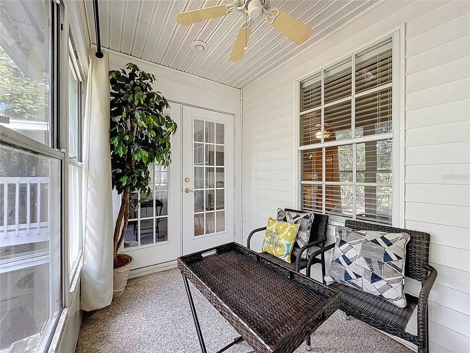 COACH HOMES AT ERROL PH 01 - Residential