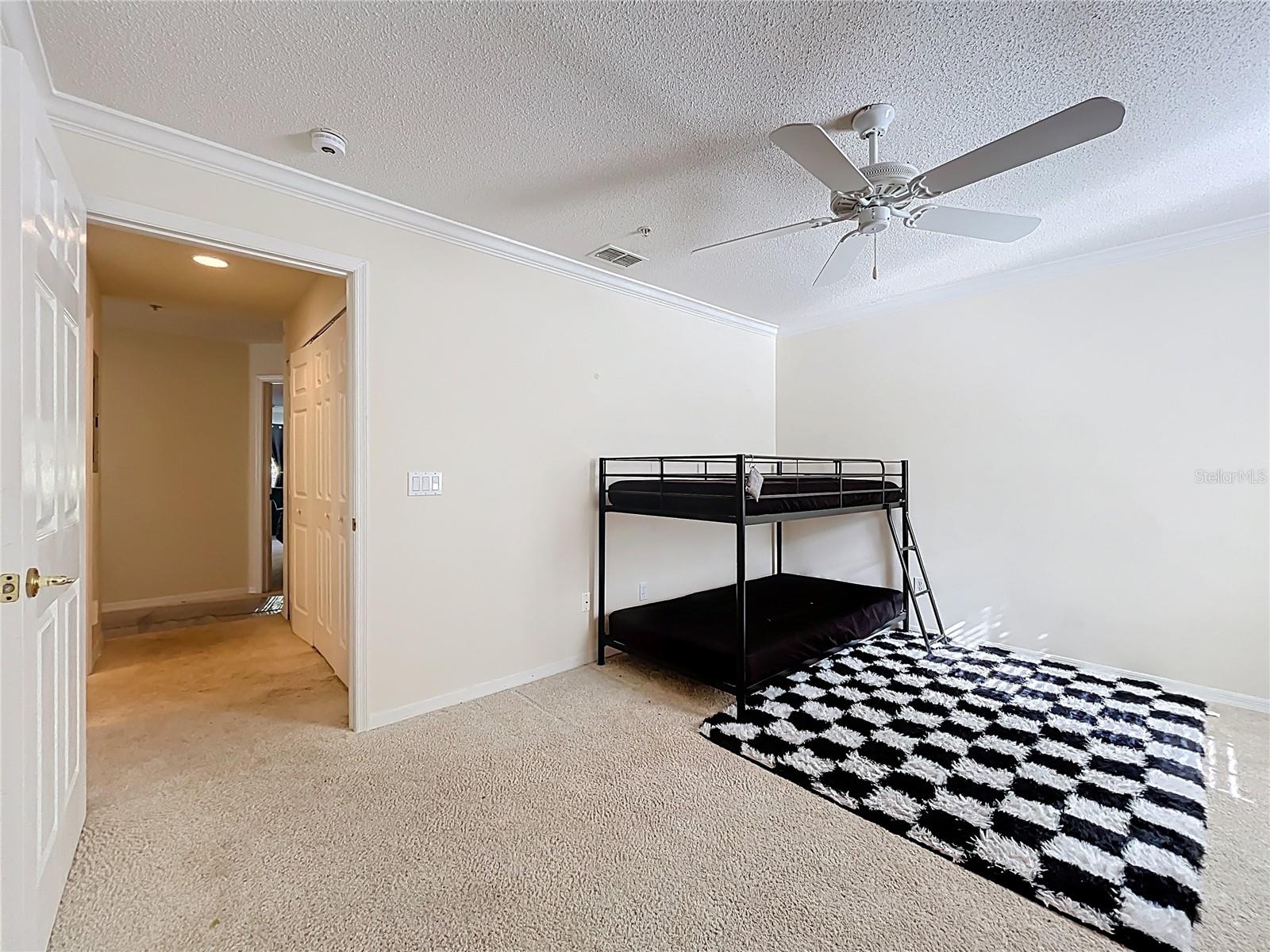 COACH HOMES AT ERROL PH 01 - Residential