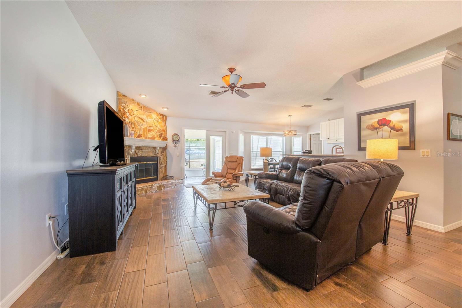 SPRING PINES WEST SUB - Residential