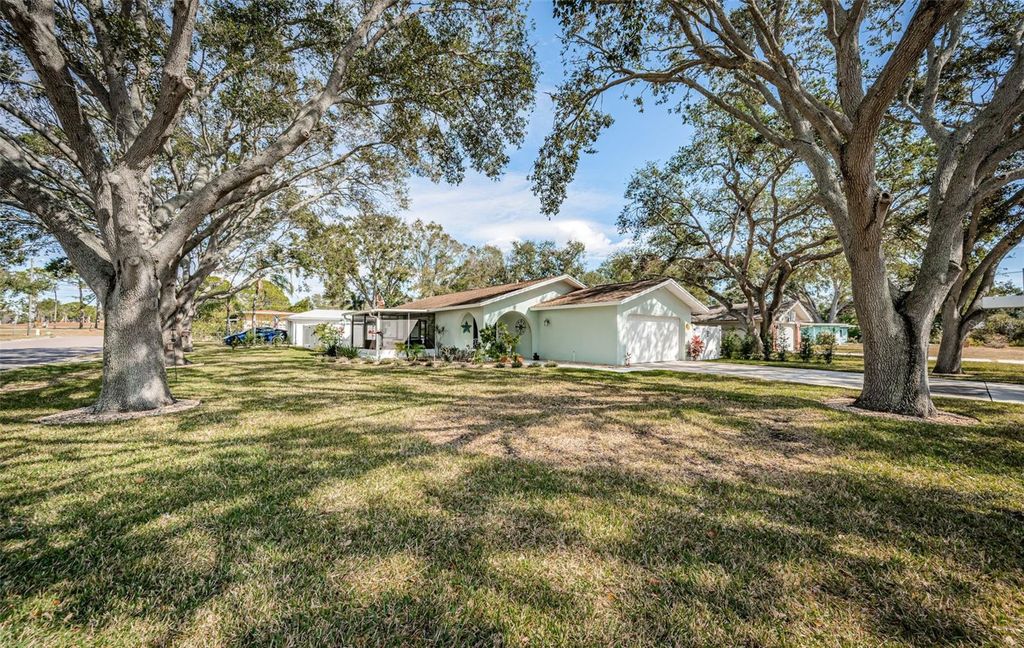 Photo of 969 Gulf View Boulevard, Dunedin, FL 34698 (MLS # TB8453523)