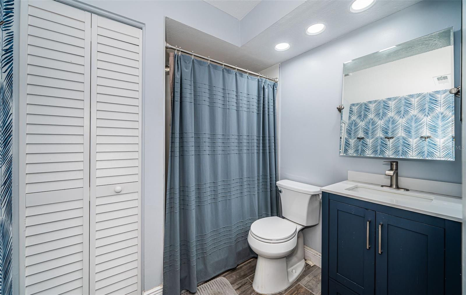 DUNEDIN ISLES COUNTRY CLUB - Residential Lease