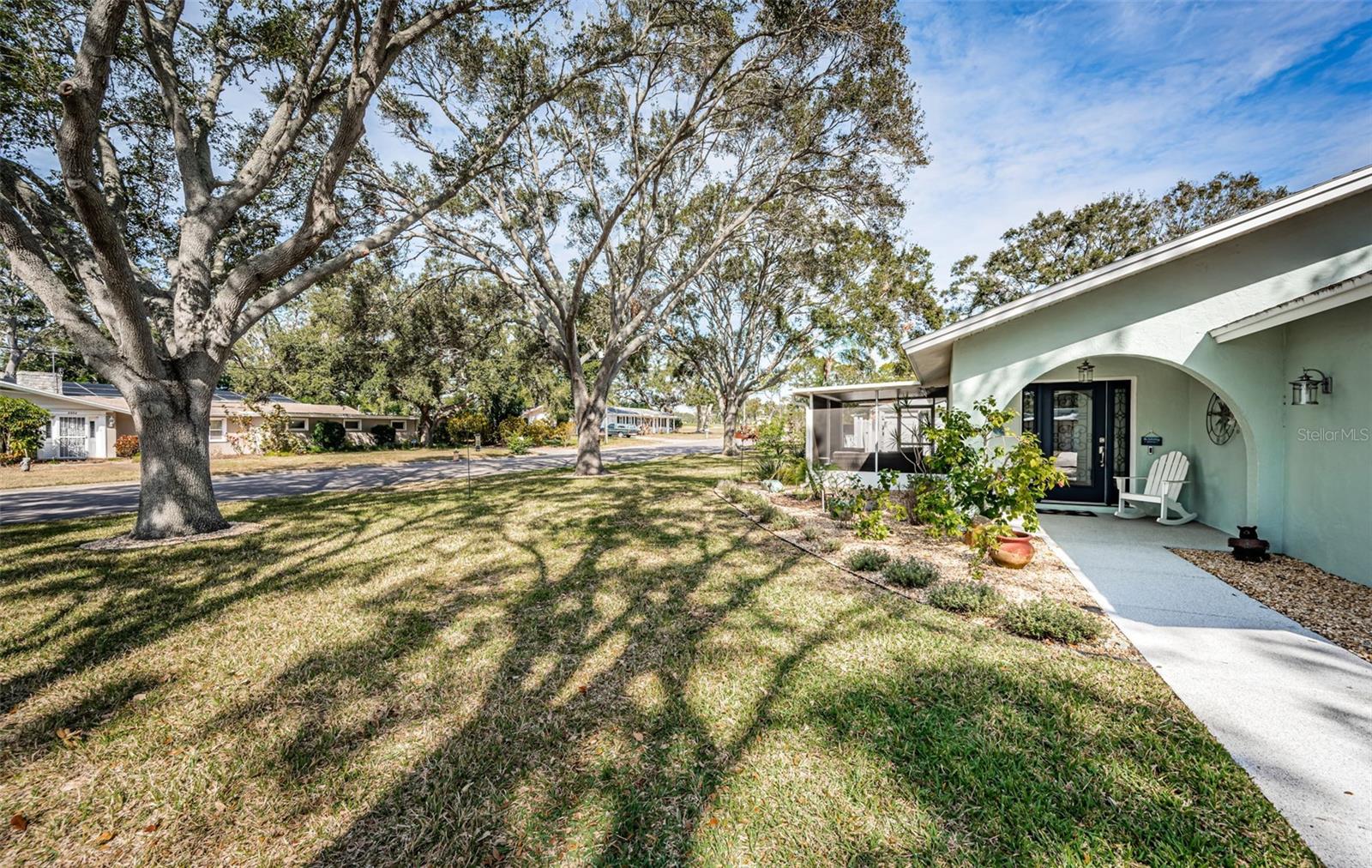 DUNEDIN ISLES COUNTRY CLUB - Residential Lease