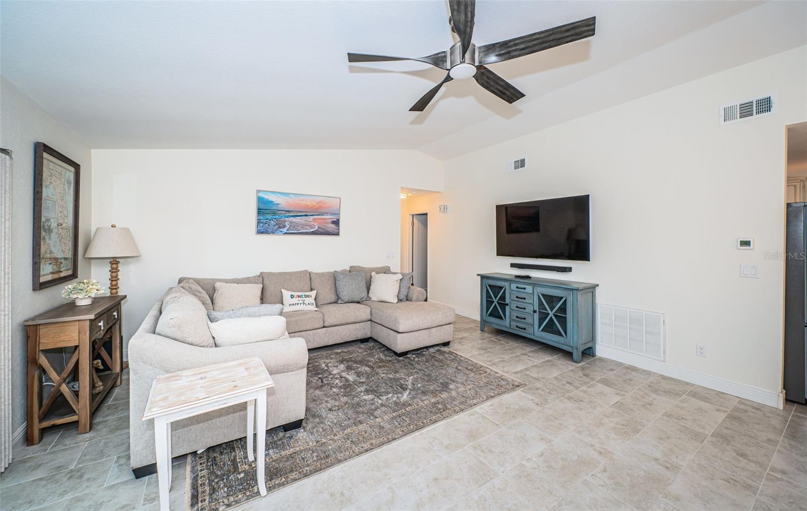 DUNEDIN ISLES COUNTRY CLUB - Residential Lease