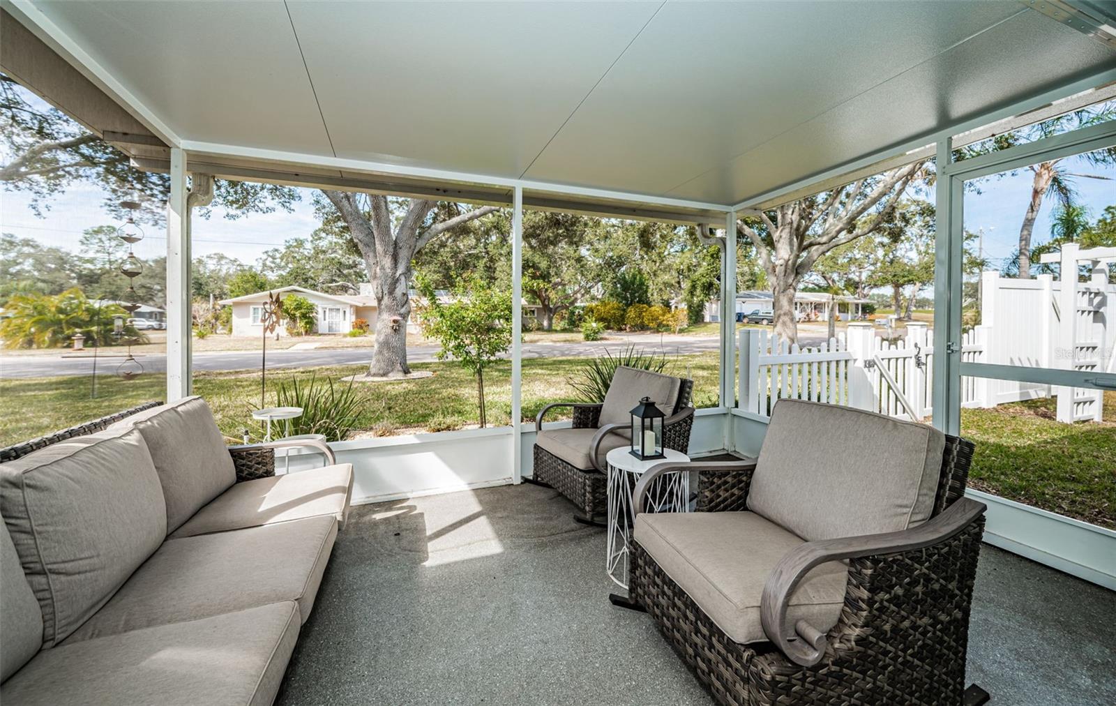 DUNEDIN ISLES COUNTRY CLUB - Residential Lease