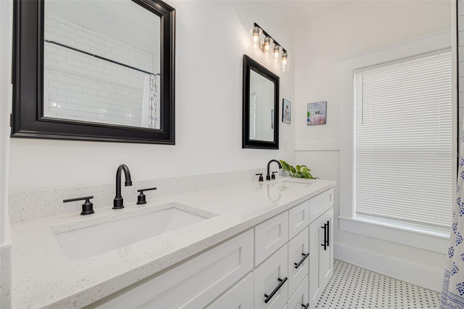 MEADOWBROOK - Residential