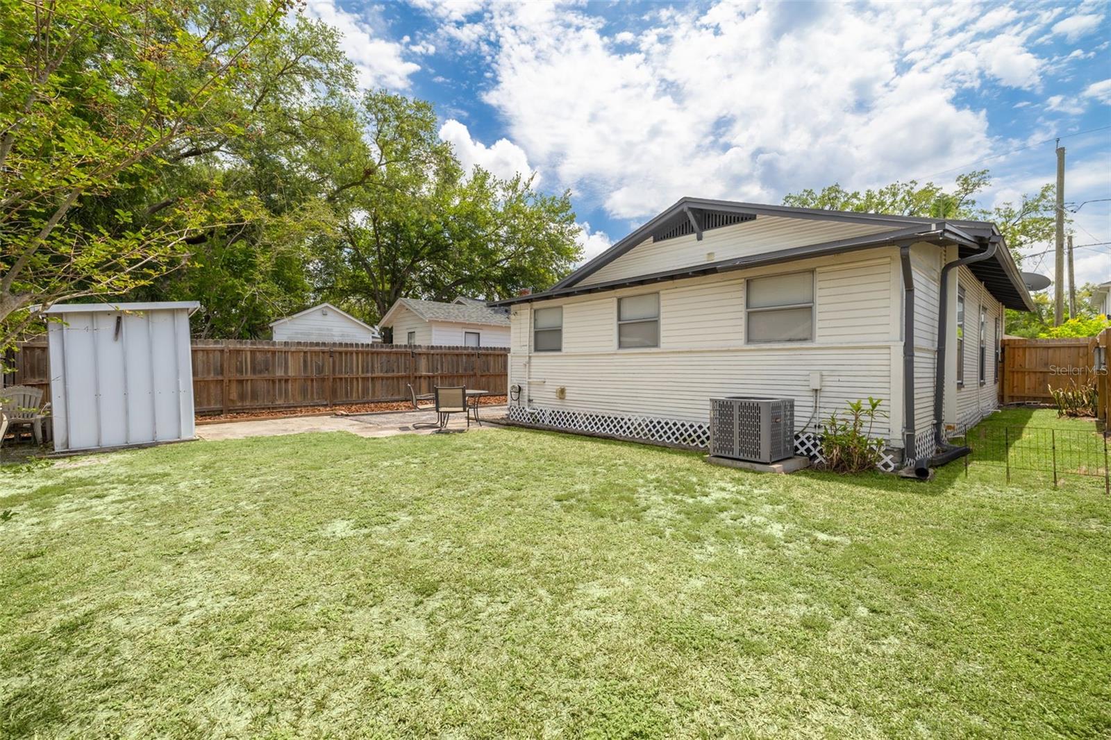MEADOWBROOK - Residential