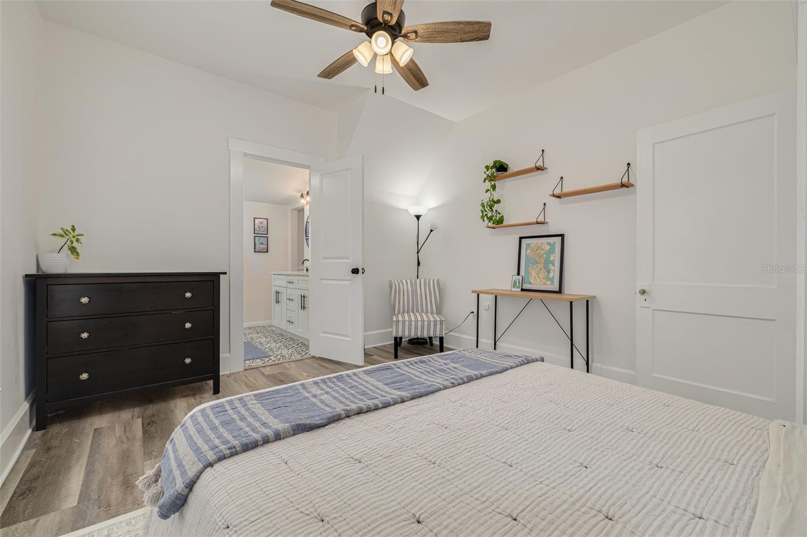 MEADOWBROOK - Residential