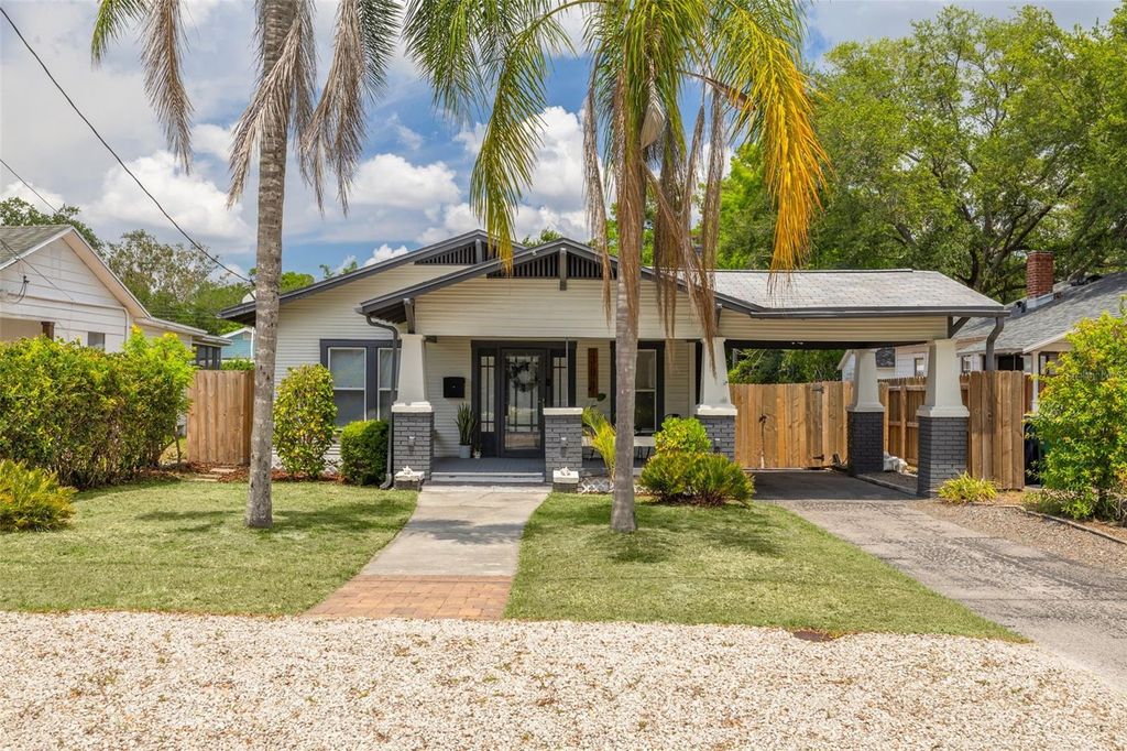 Photo of 303 W Curtis Street, Tampa, FL 33603 (MLS # TB8506115)