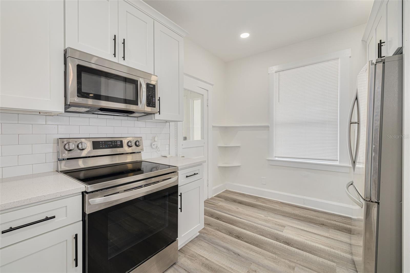 MEADOWBROOK - Residential