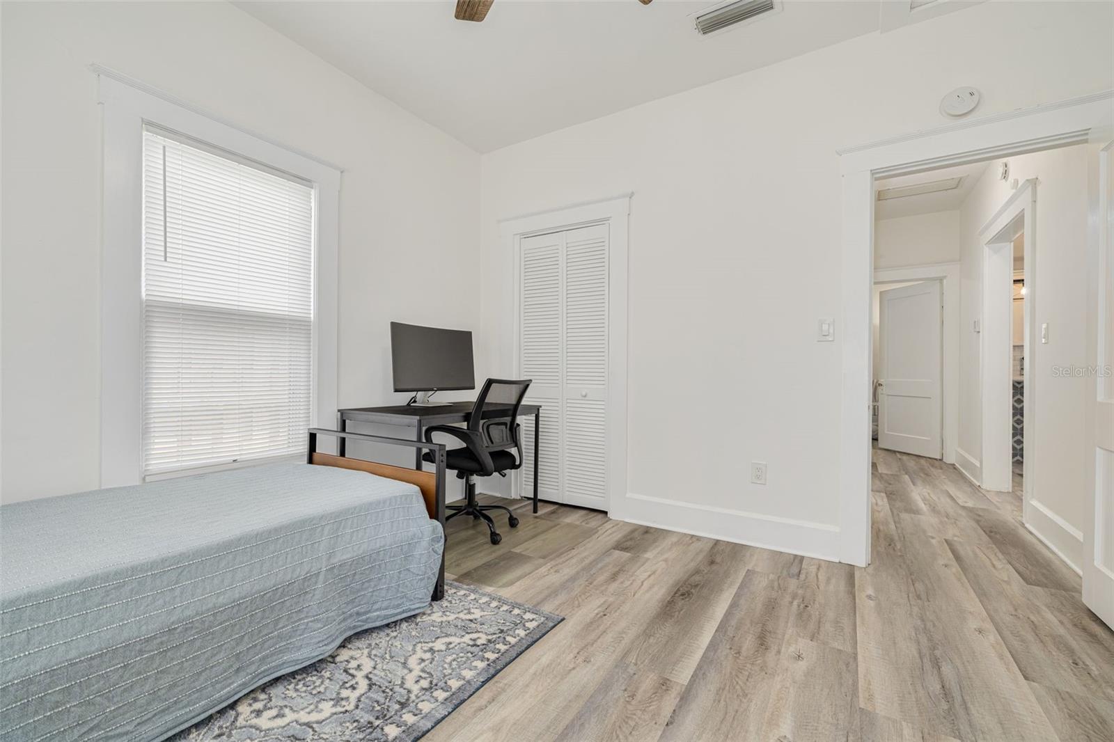 MEADOWBROOK - Residential