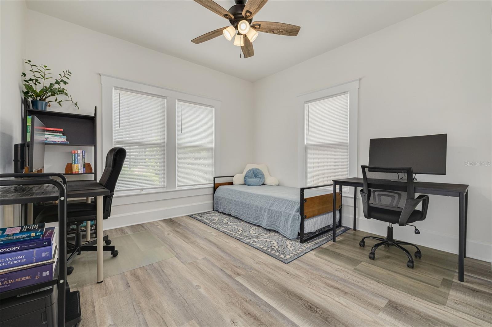 MEADOWBROOK - Residential