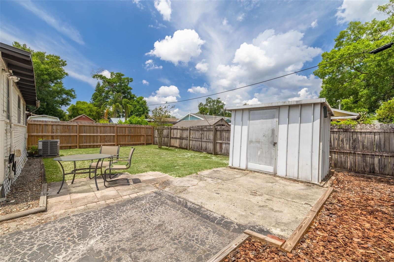 MEADOWBROOK - Residential
