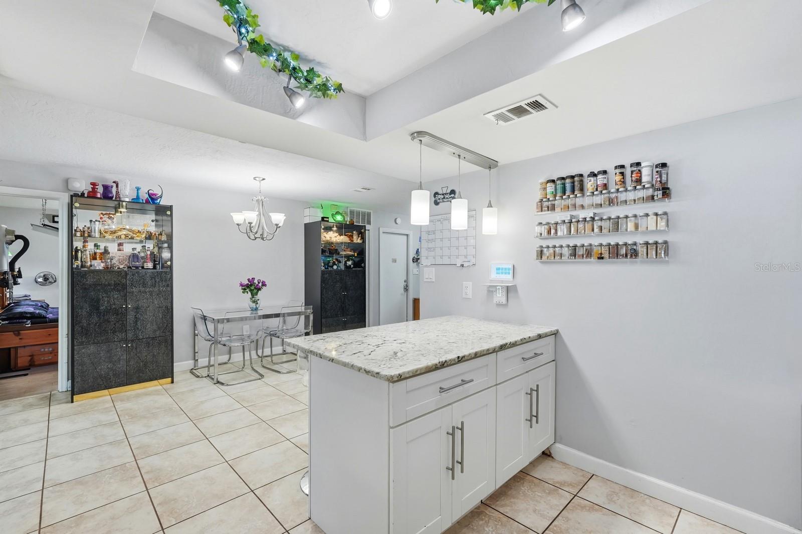 DELTONA LAKES UN 05 - Residential