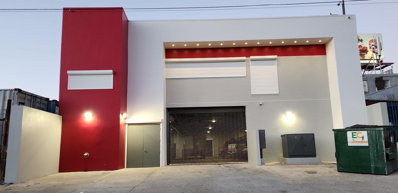 Recently remodeled two story corner commercial building located in Ave. Kennedy. The 8,000 sq ft offers an open space layout excellent to be design at your own style! Comes unfurnished, with brand new a/c’s, camaras, full capacity power generator and water cistern. Lower floor: 19 parking spaces with spacious storage room (4,500 sq ft aprox). Also available for rent: $25k monthly/minimum 1 year.