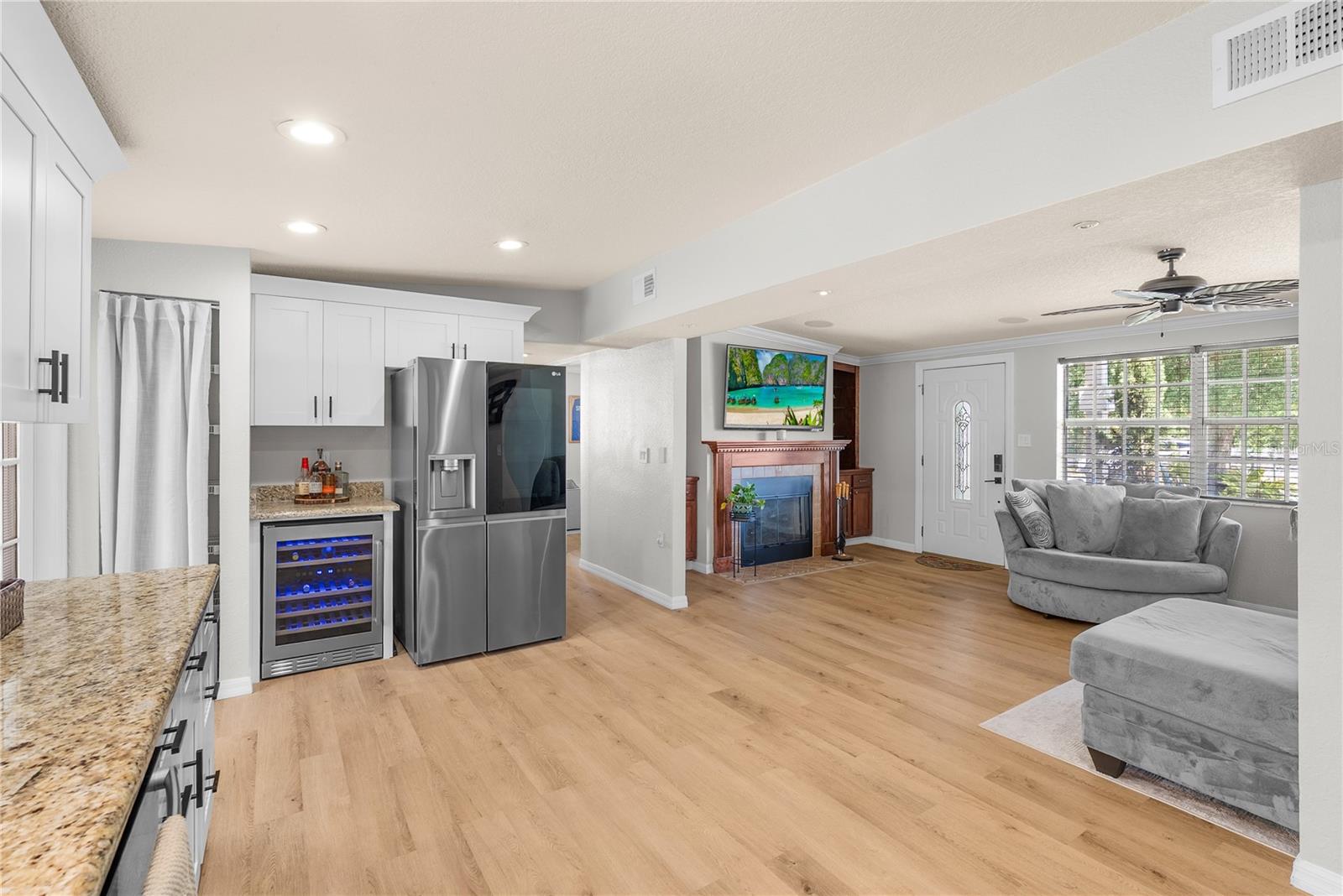 BAY BREEZE - Residential