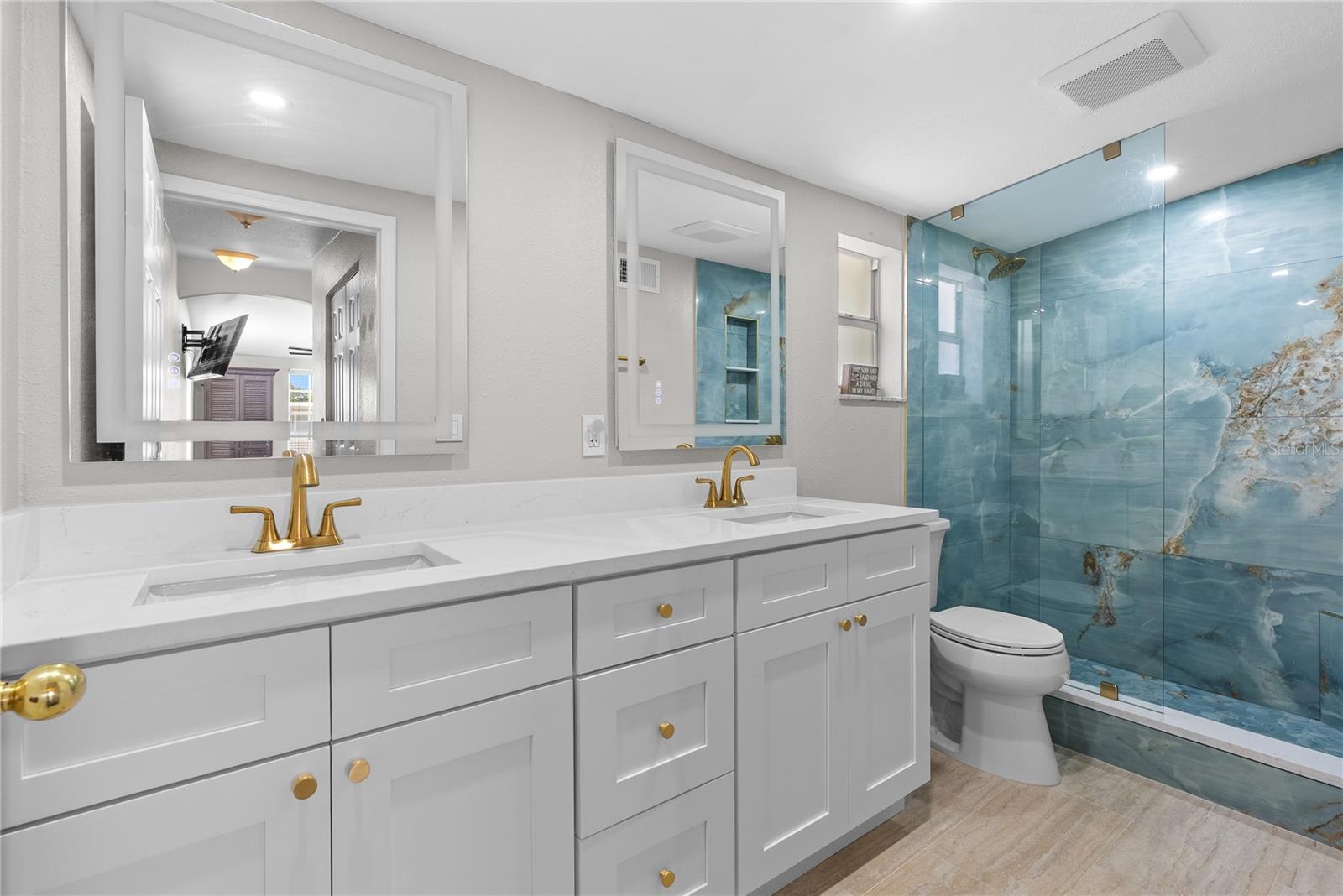 BAY BREEZE - Residential