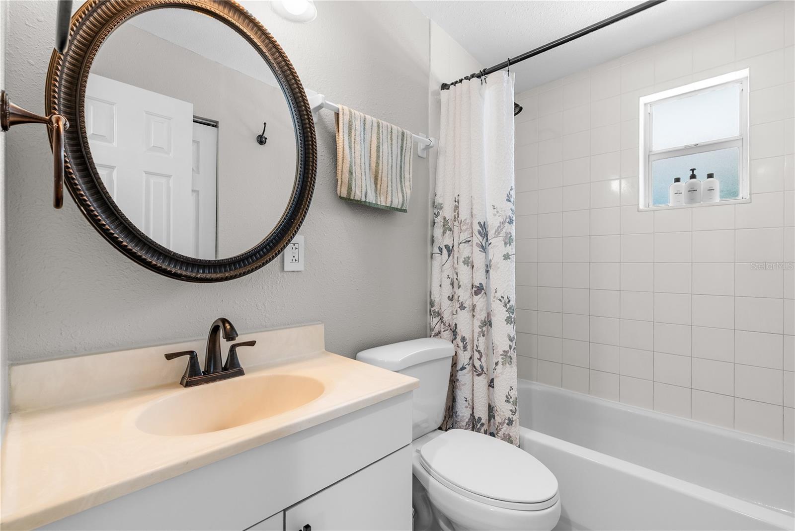 BAY BREEZE - Residential