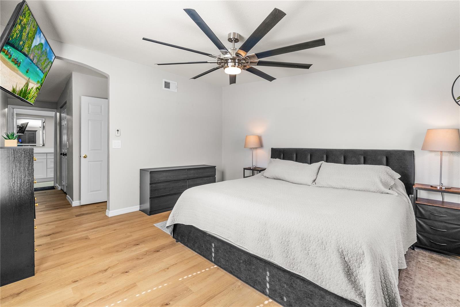 BAY BREEZE - Residential