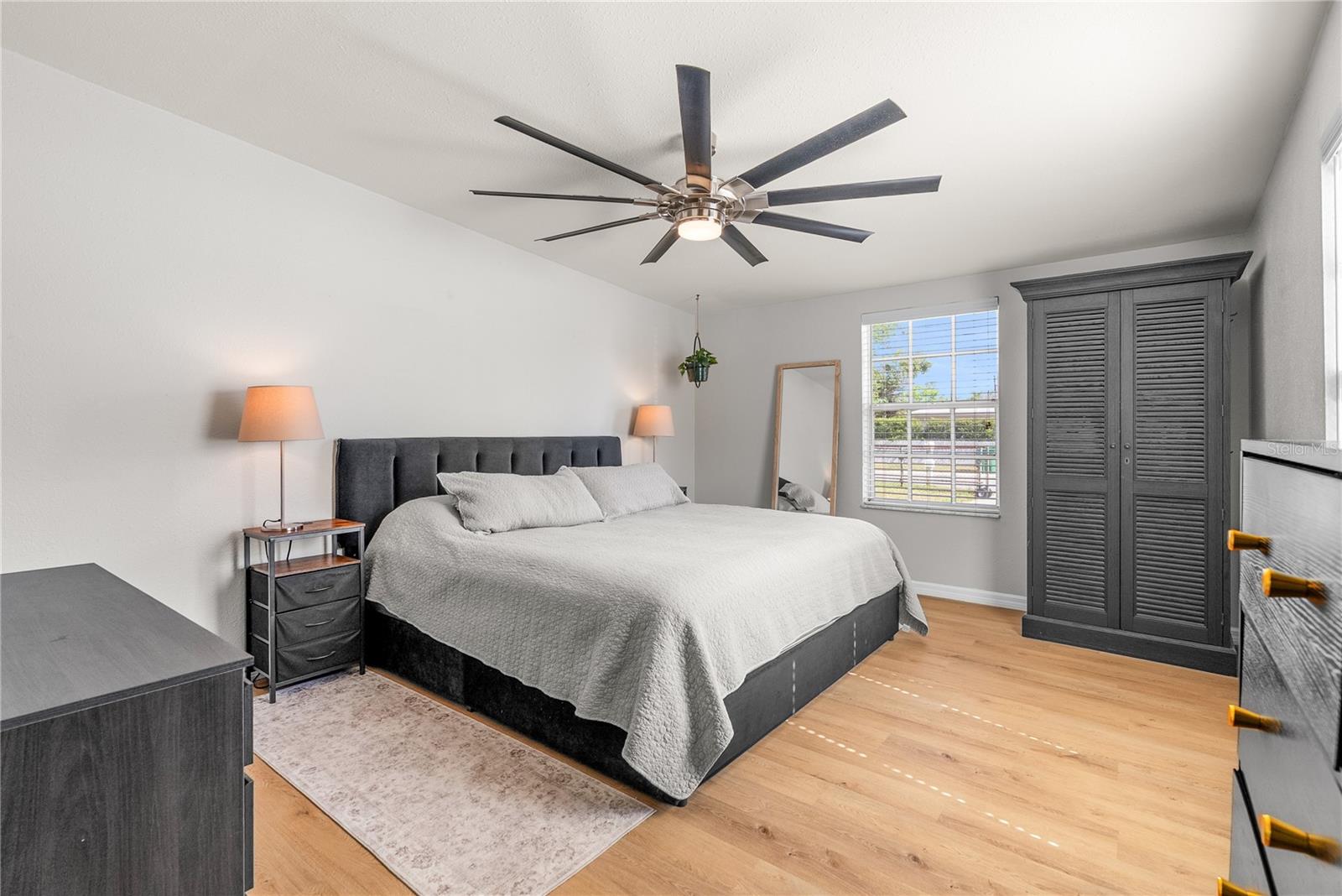 BAY BREEZE - Residential