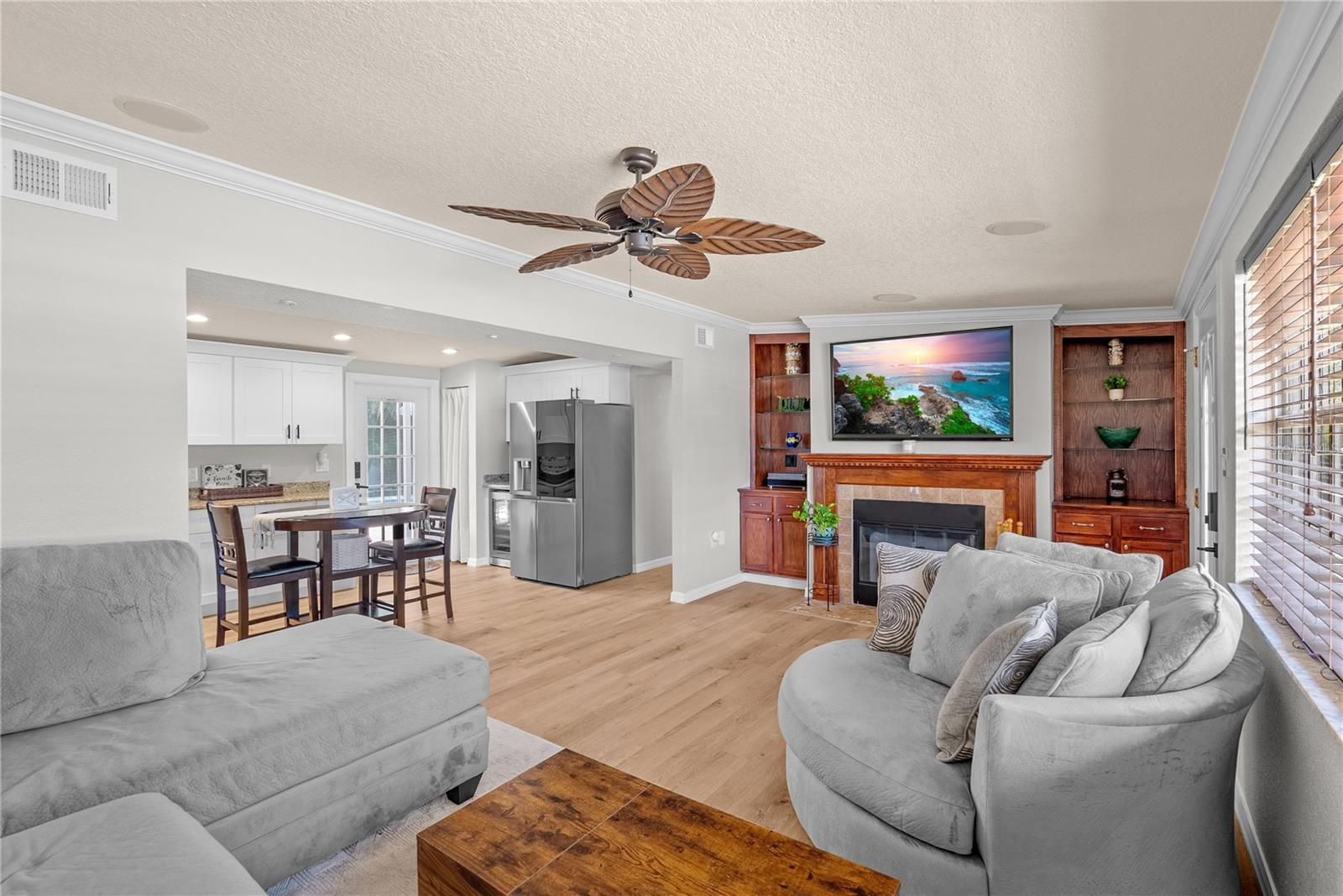 BAY BREEZE - Residential