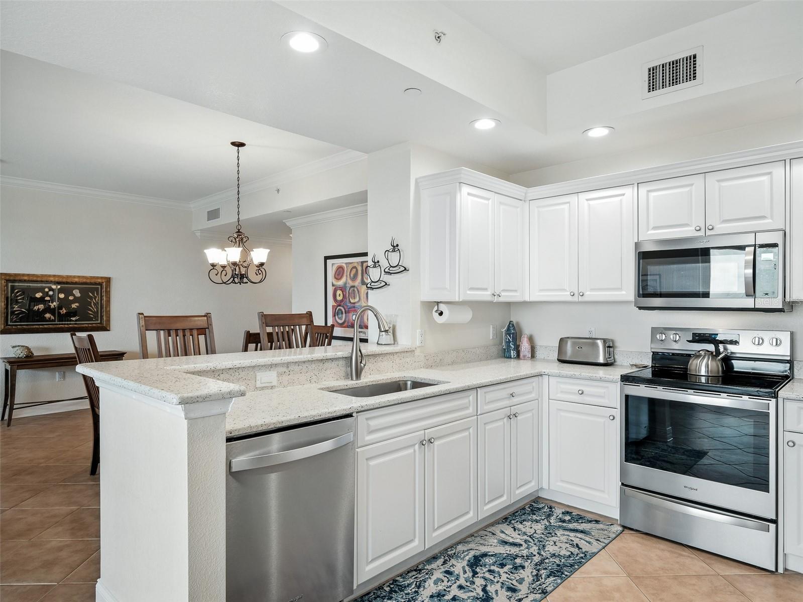 265 MINORCA BEACH WAY 402