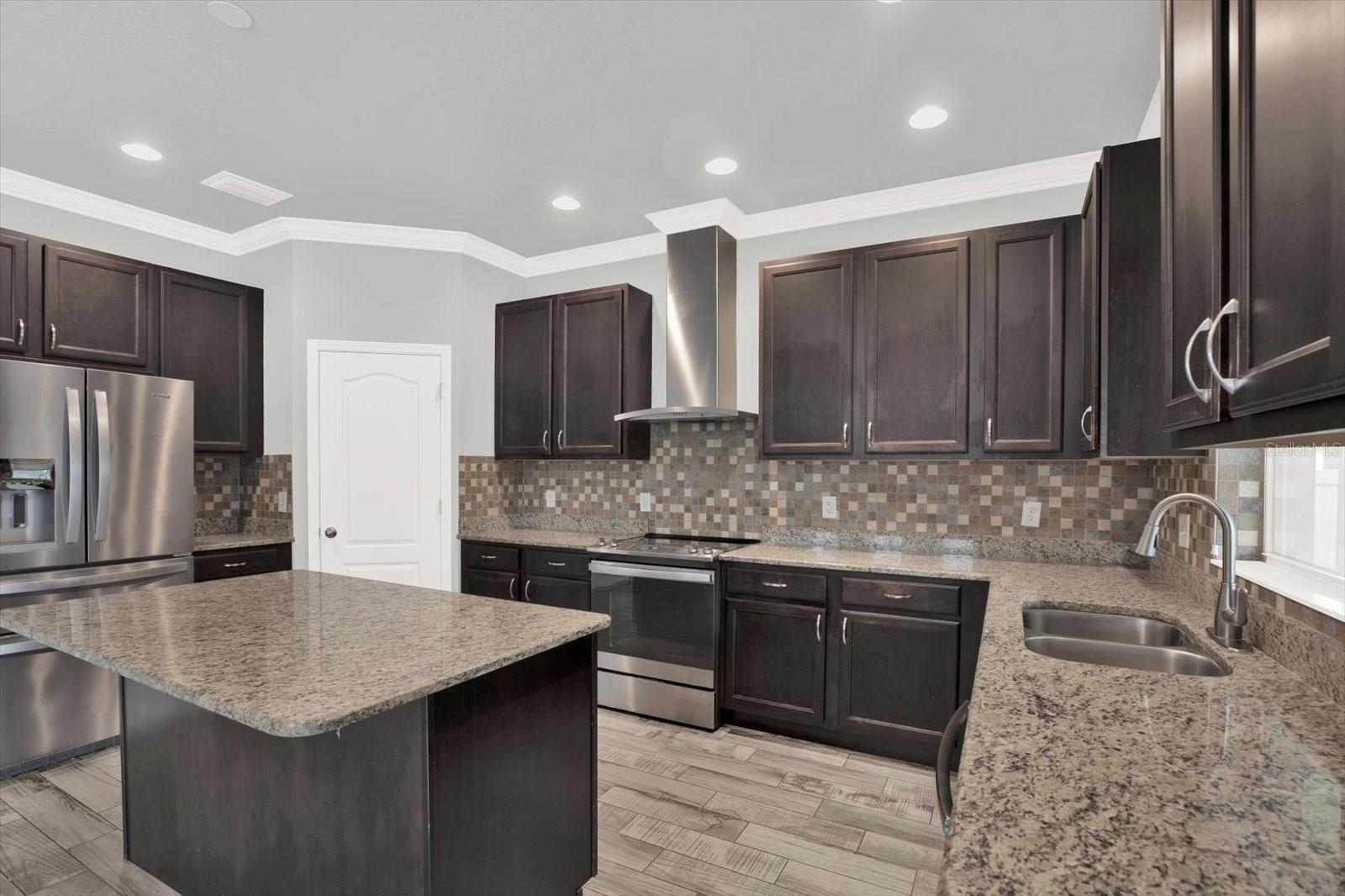 ENCLAVE AT LAKE SEMINOLE - Residential