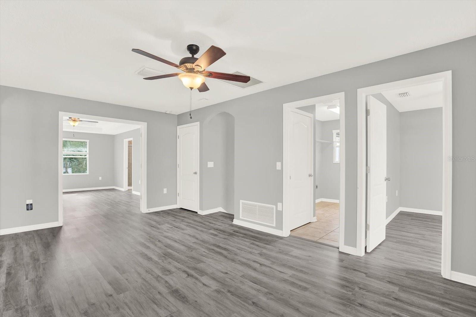 ENCLAVE AT LAKE SEMINOLE - Residential