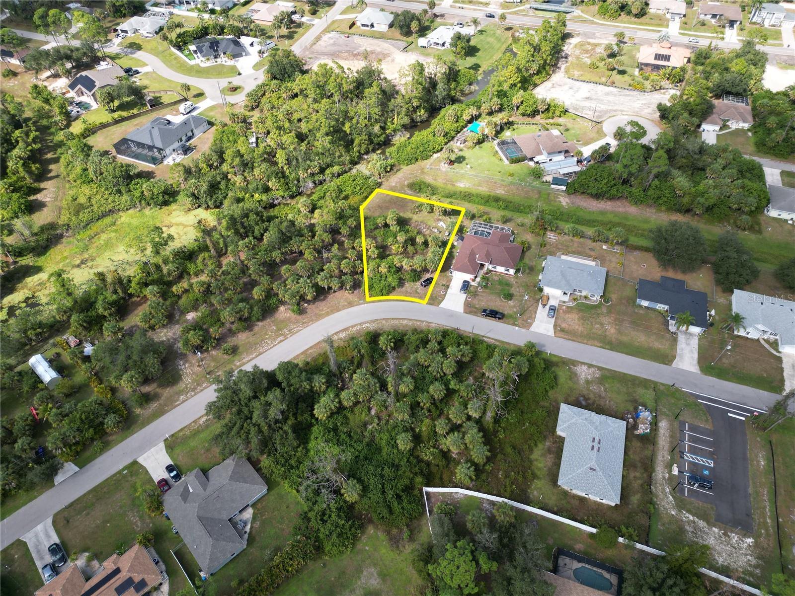 PORT CHARLOTTE SUB 08 - Land