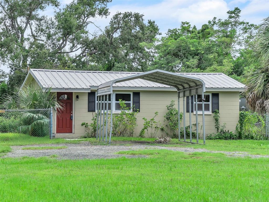 Photo of 8917 Honeywell Road, Gibsonton, FL 33534 (MLS # TB8427414)