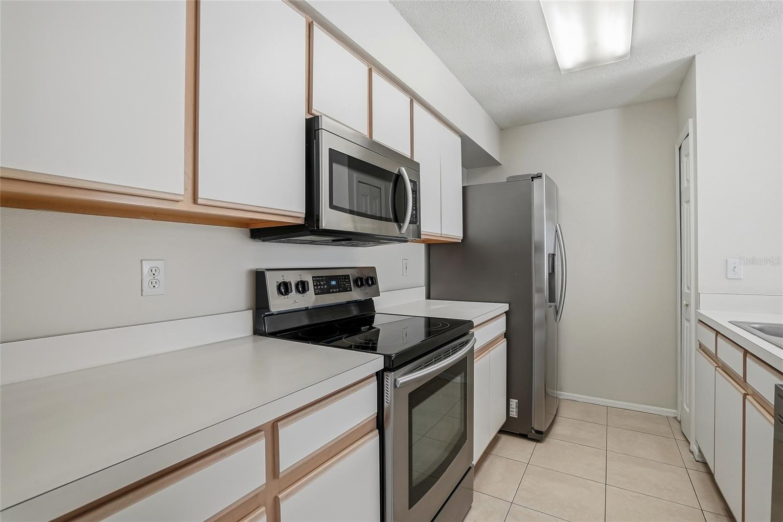 PROVIDENCE TWNHMS PH 3 - Residential Lease