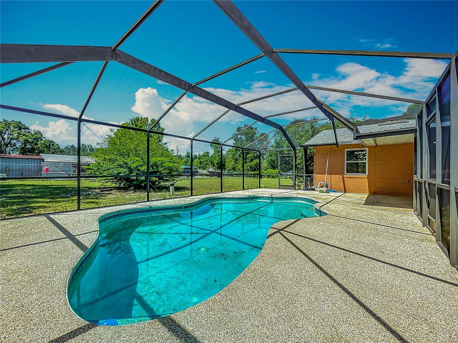 27610 DEBBIE ROAD
