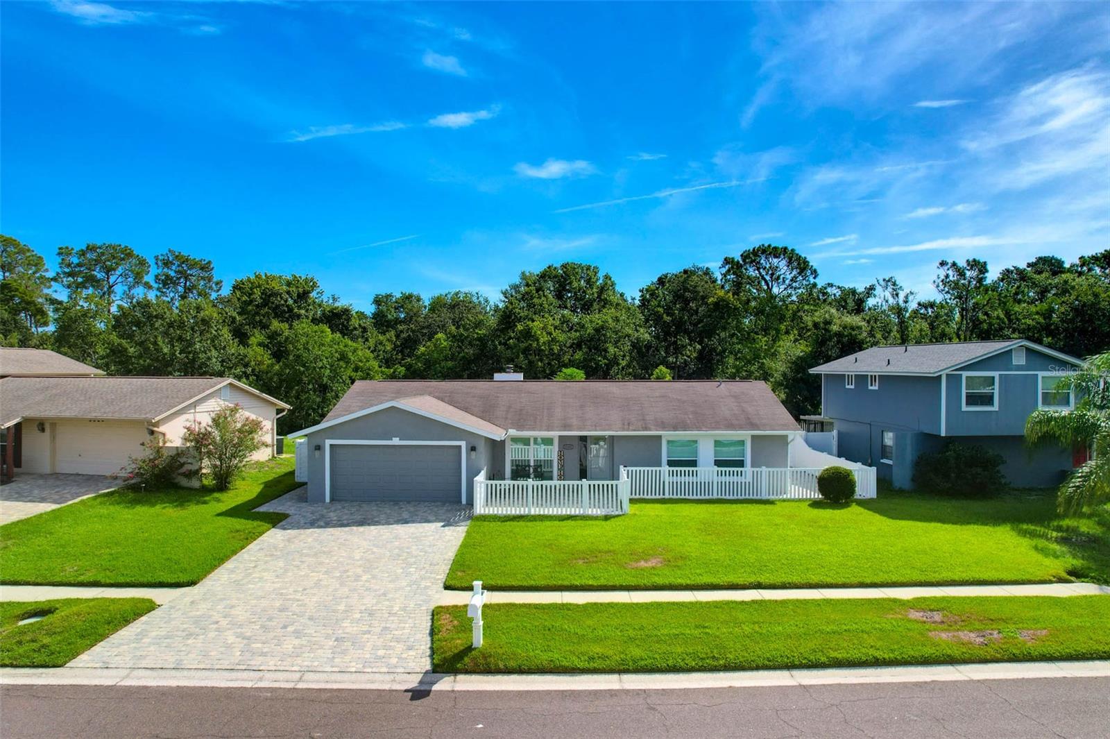 4002 BRIARLAKE DRIVE