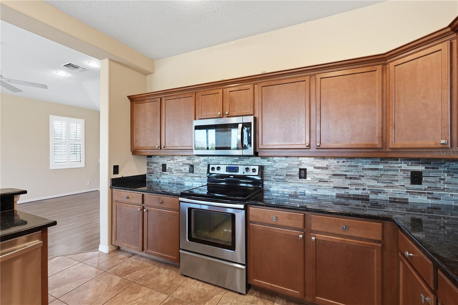 HIDDEN BAYOU TWNHMS - Residential