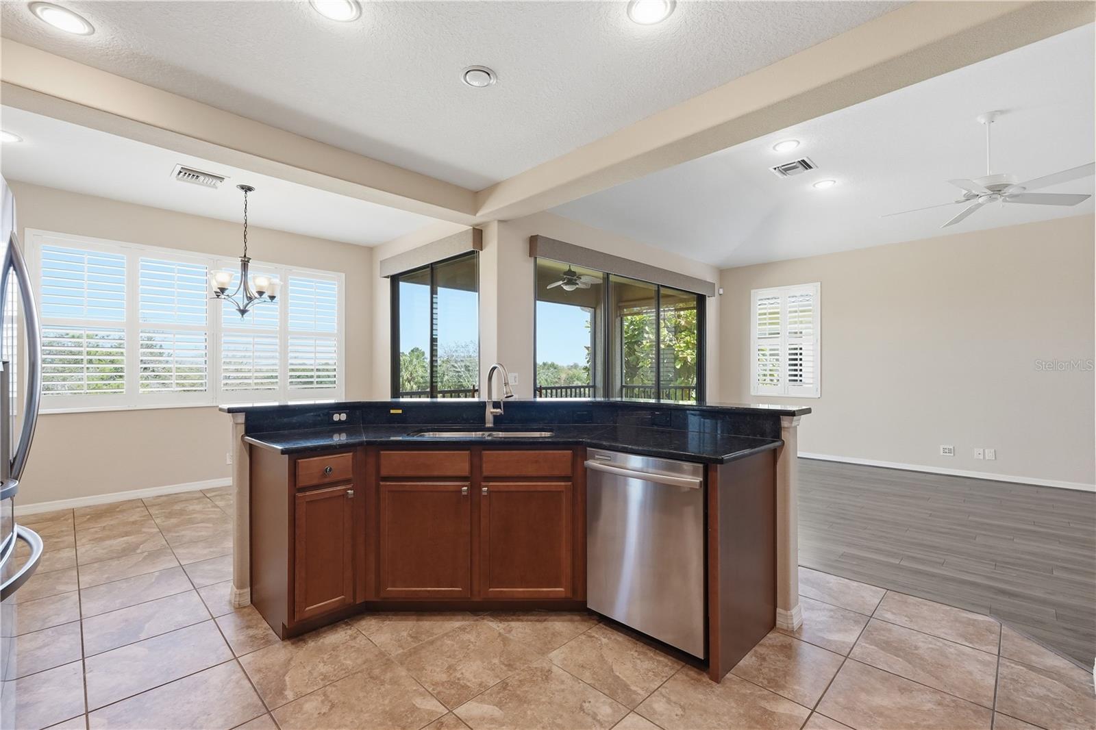 HIDDEN BAYOU TWNHMS - Residential