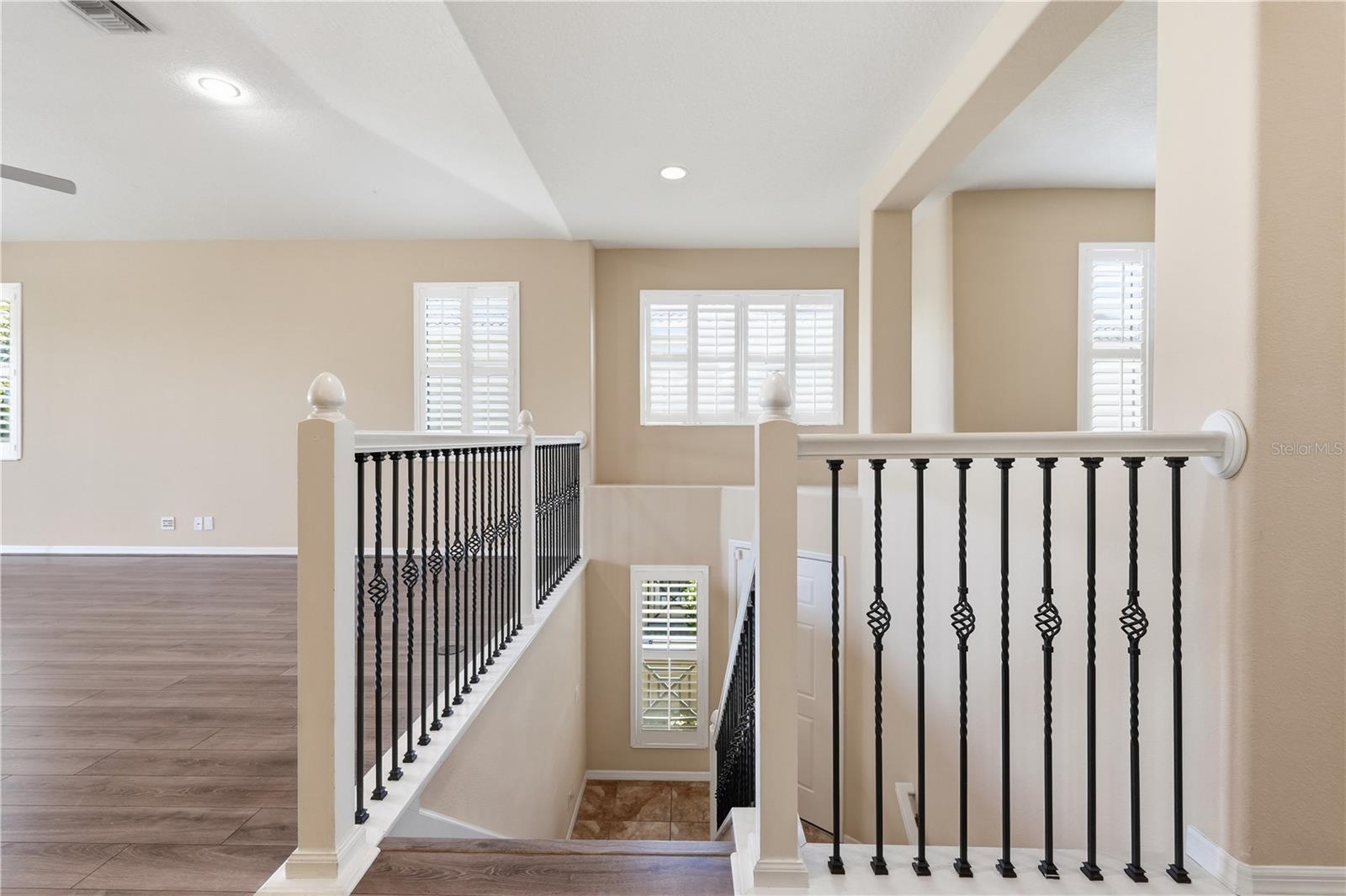 HIDDEN BAYOU TWNHMS - Residential