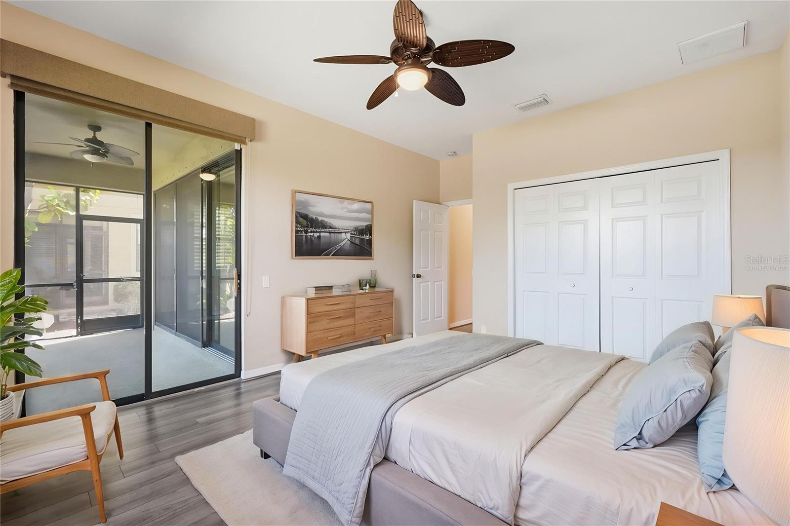 HIDDEN BAYOU TWNHMS - Residential