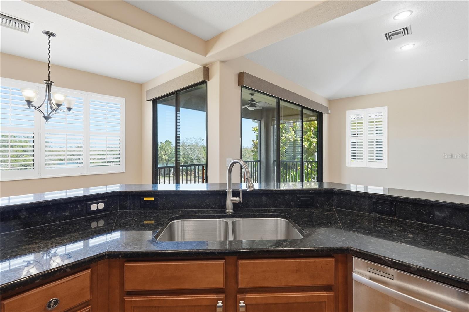 HIDDEN BAYOU TWNHMS - Residential