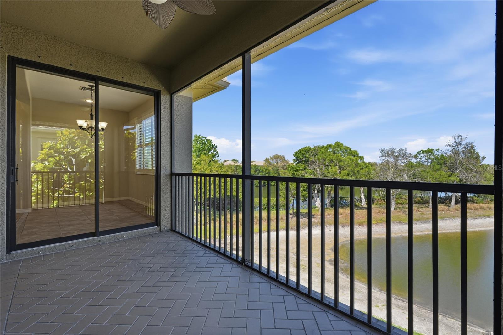 HIDDEN BAYOU TWNHMS - Residential