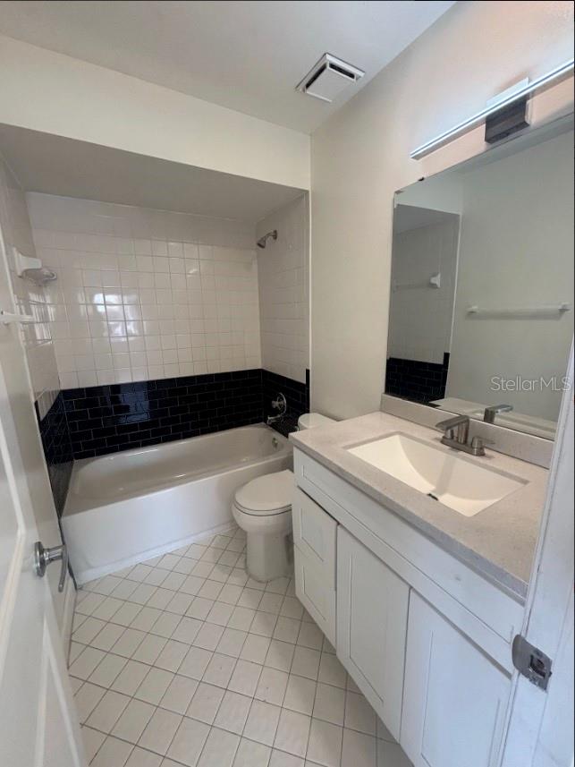 ALHAMBRA COURTS CONDO - Residential Lease